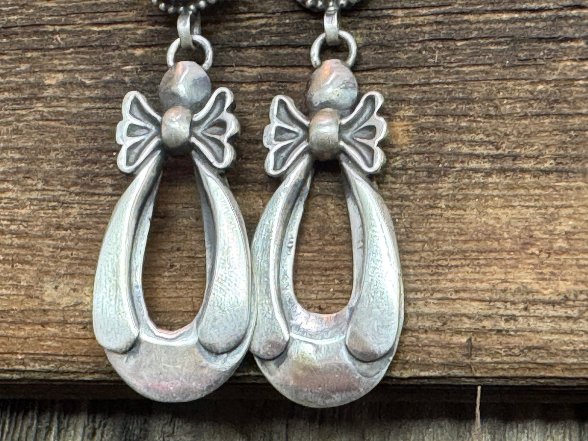 Native American Pink Conch Sterling Silver Bow Dangle Earrings