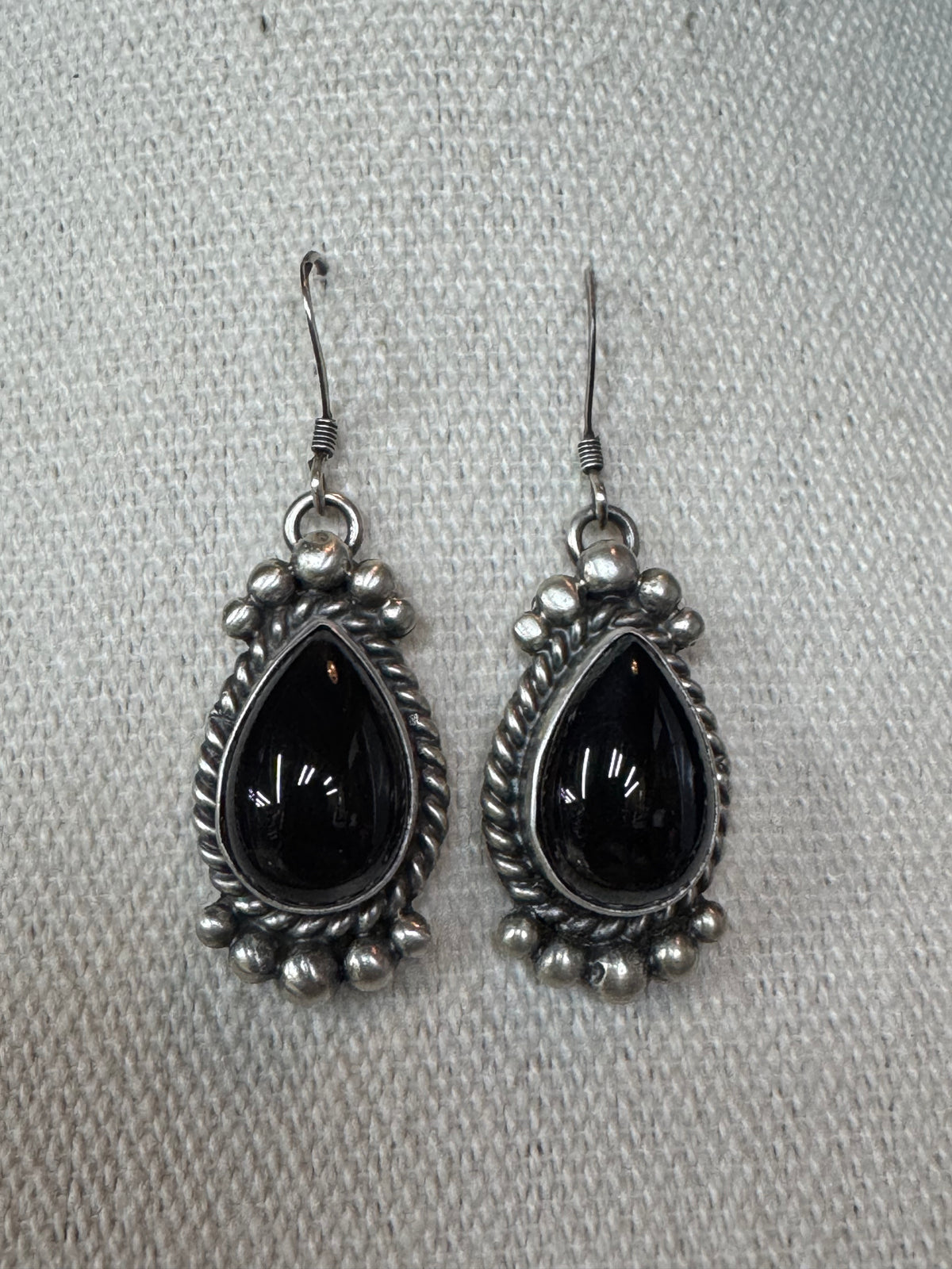 Native American Handmade Onyx Sterling Silver Squash Blossom Necklace with Earrings